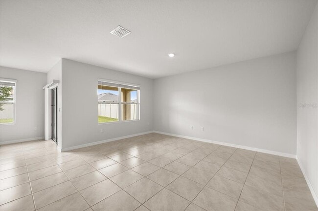 Building Photo - 922 Guadalupe Dr