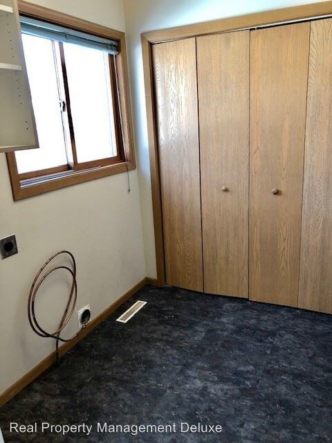 Foto del edificio - 2523 Pine St