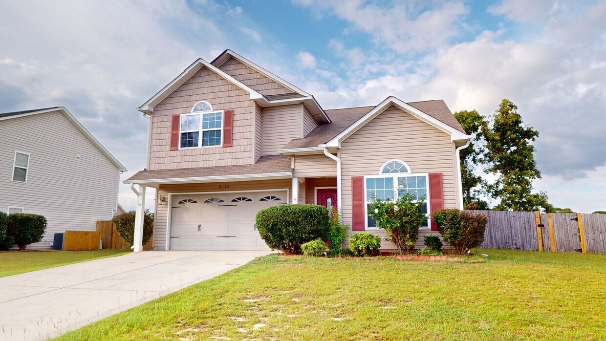 Primary Photo - 4 Bedrooms in Established Hope Mills Commu...