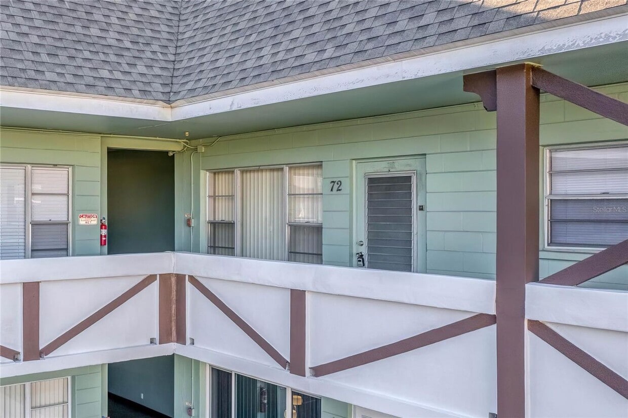 Updated Condo in Top of the World! Condo for Rent in Clearwater, FL