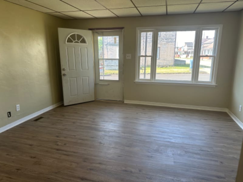 537 47th St Unit 1, Bellaire, OH 43906 Room for Rent in Bellaire, OH