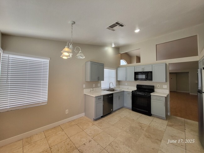 Building Photo - 3564 Spring Shower Dr