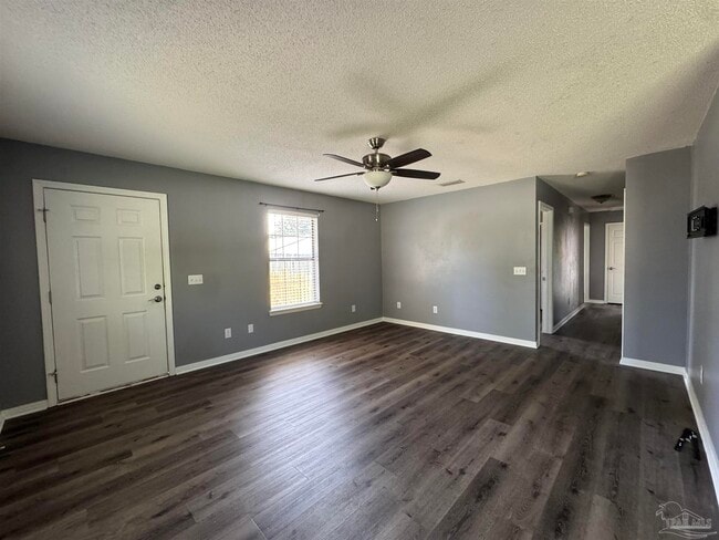 Building Photo - 9511 Sandpiper St