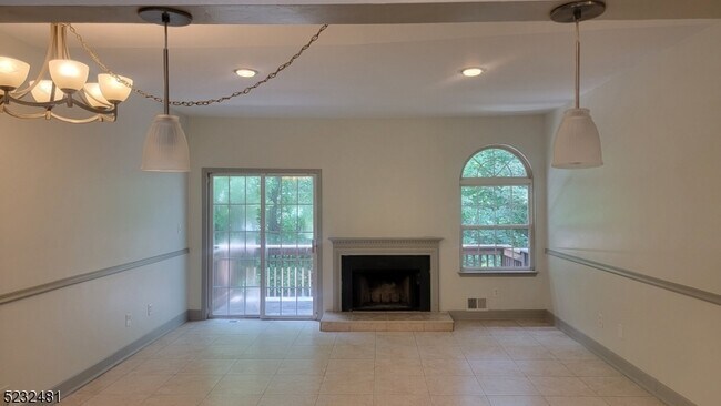 Foto del edificio - 1076 Oakcroft Ln
