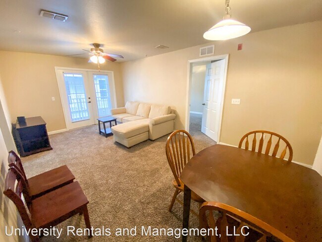 Building Photo - 4 br, 4 bath House - 921 SW Depot Avenue #404