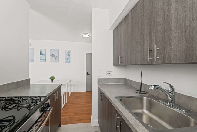 Building Photo - 7340 Harding Ave