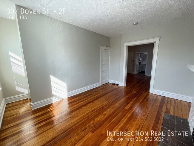Foto del edificio - 307 Dover St