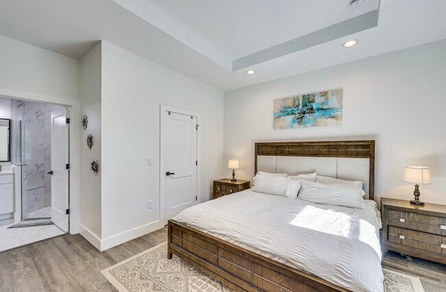 Building Photo - 3113 Wyola Ave