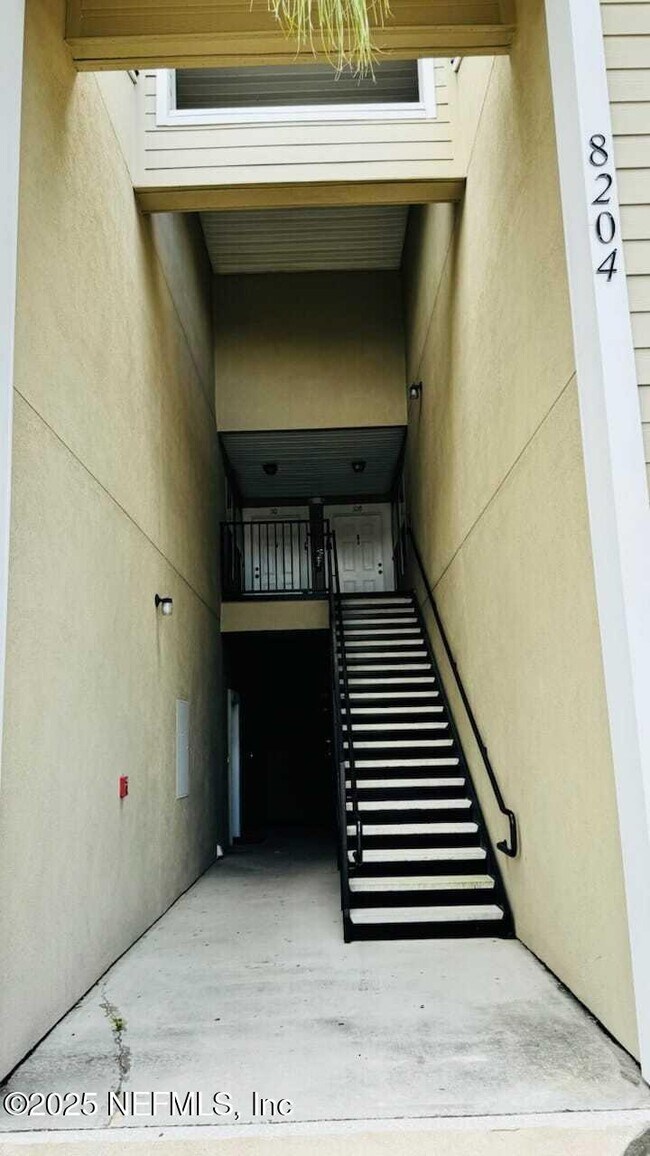 Foto del edificio - 8204 White Falls Blvd