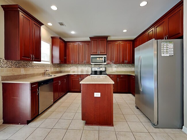 Foto del edificio - 162 Grayson Ave