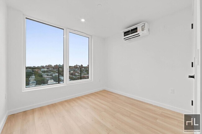 Building Photo - 18 month lease free month's rent