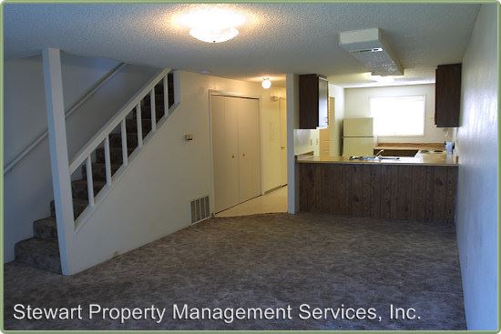 Building Photo - 834 Homedale Rd