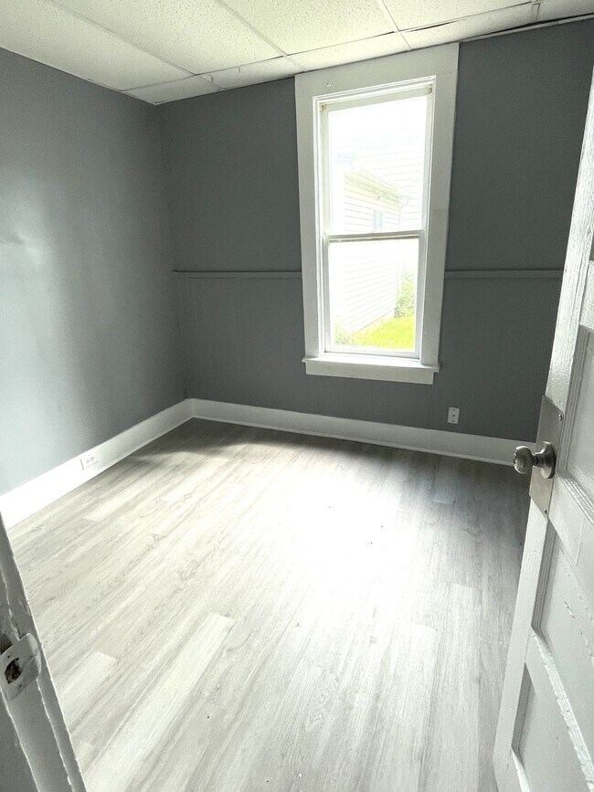 Foto del edificio - 713 E 13th St