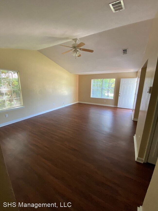 Foto del edificio - 4 br, 2 bath House - 1856 Honeysuckle Drive