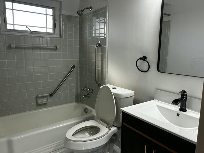 Foto del edificio - 1641 Fairview Ave