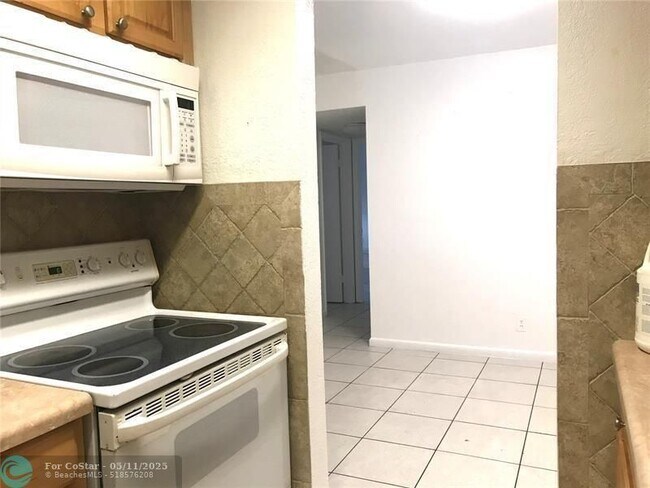 Foto del edificio - 2530 Pierce St