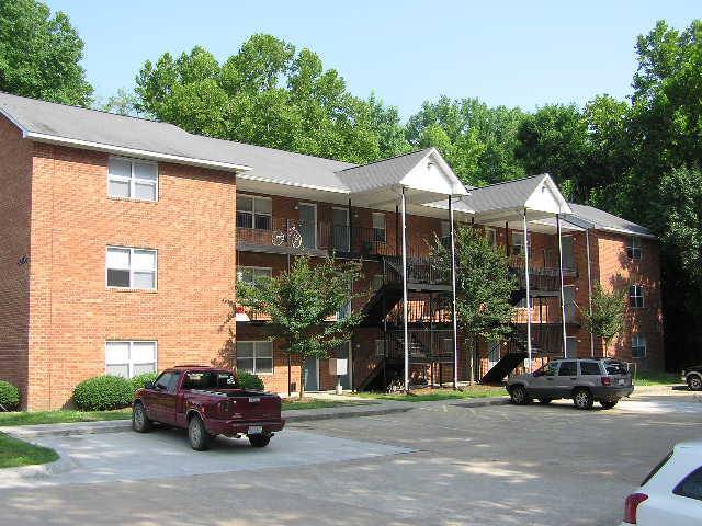Primary Photo - 1303 E 10th St