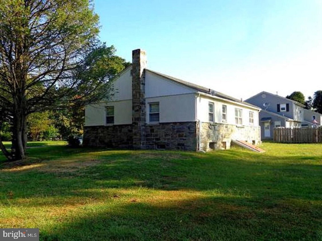 189 Morris Ave, Sewell, NJ 08080 House Rental in Sewell, NJ