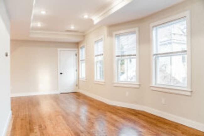 Photo - 11 Falkland St. Apartment