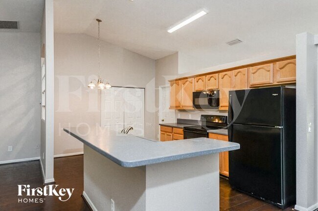 Building Photo - 3596 Monfero Ave