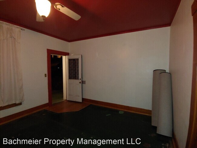 Building Photo - 615 S Main St