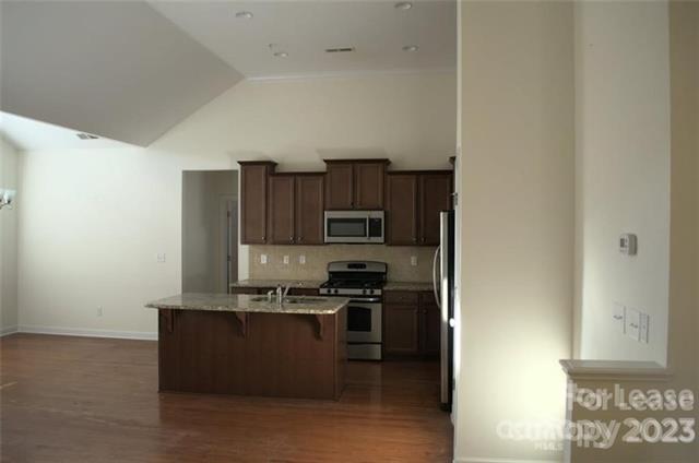 Foto del edificio - 15307 Barossa Valley St