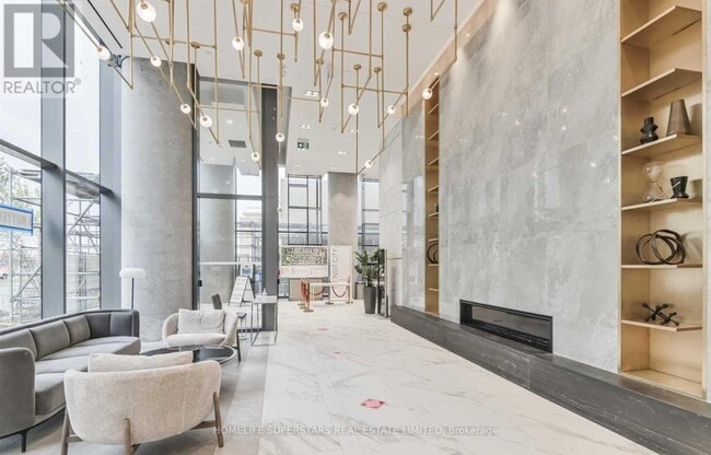 Building Photo - 5 Buttermill Ave.