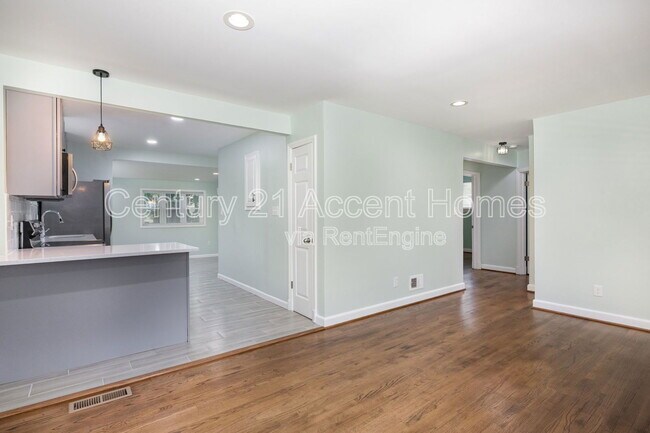 Foto del edificio - 2508 Larry Ave