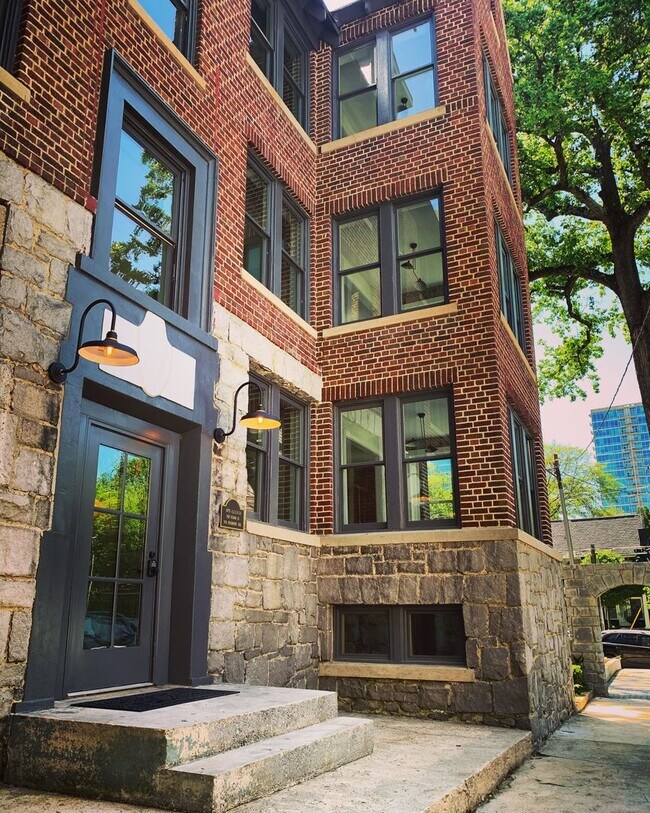 Edificio Boutique a segundos de la Calle 10 - 939 Piedmont Avenue