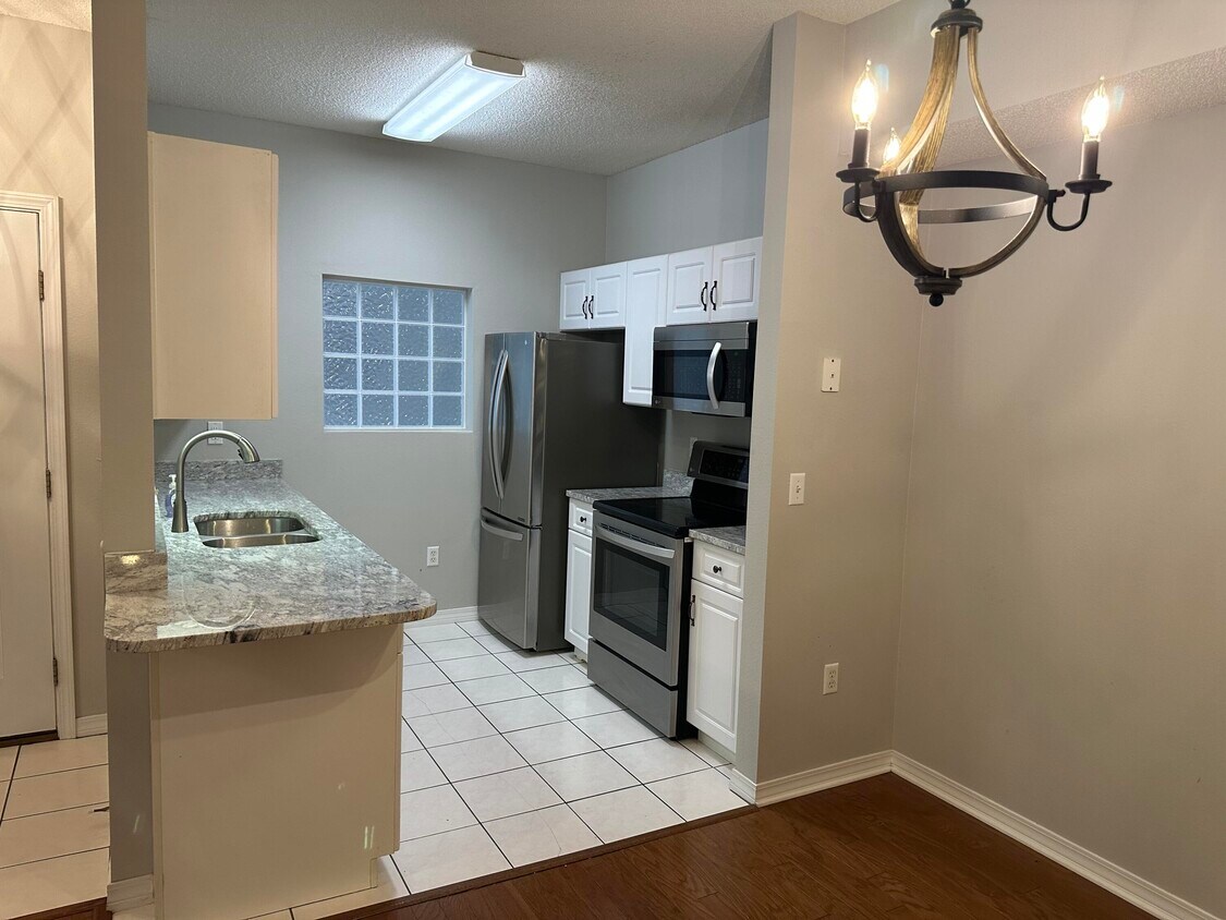 Foto principal - 1501 Partin Dr N