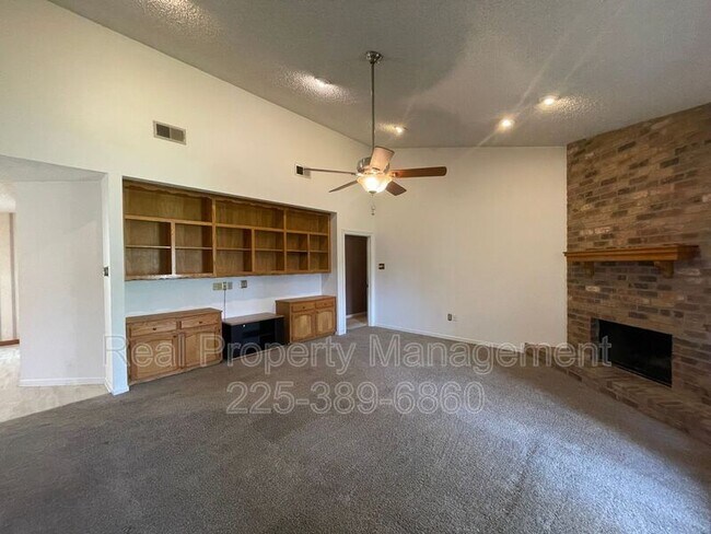 Foto del edificio - 9766 Kinglet Dr