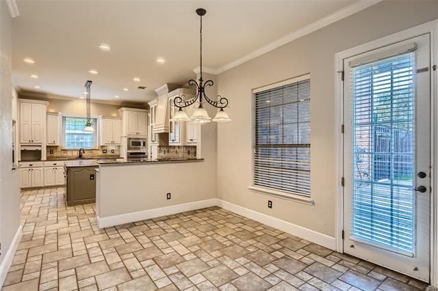 Building Photo - 1325 Heritage Hill Dr