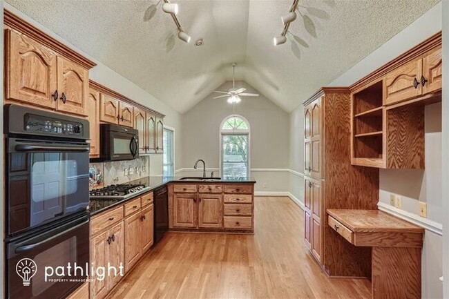 Building Photo - 4832 Morris Glen Dr, Concord, NC, 28027