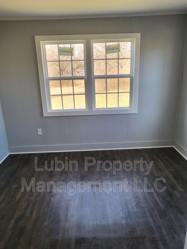 Foto del edificio - 1583 Ragan St