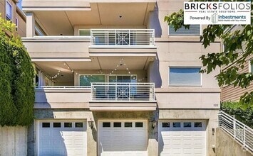Building Photo - 320 5th Ave