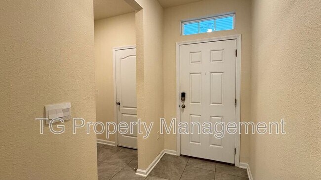 Building Photo - 124 Pasadena Dr