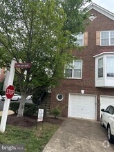 Building Photo - 9358 Deer Glen Ct