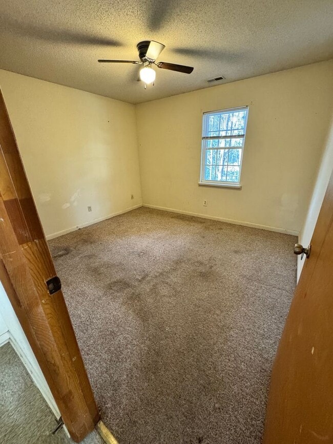 Building Photo - Covington Street Apartments