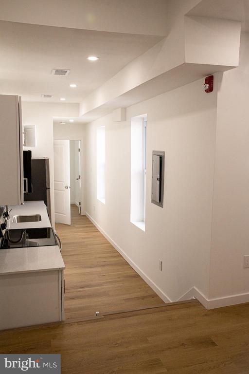 Foto principal - 2440 Clifford St