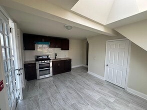 Building Photo - 9415 Bustleton Ave