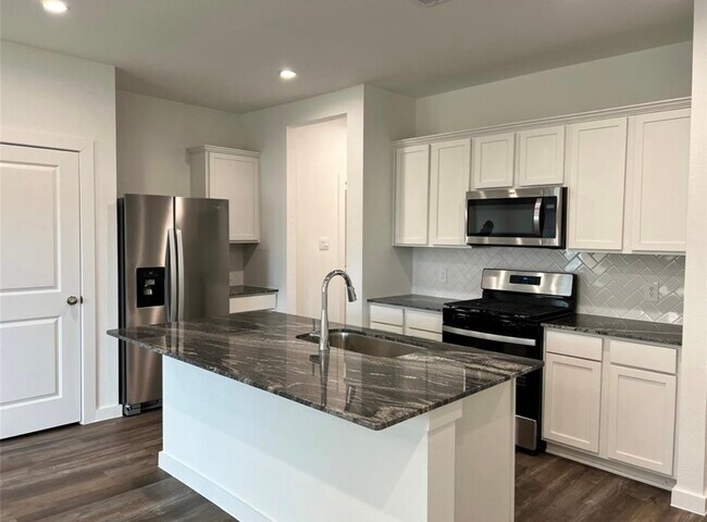 Foto del edificio - 3016 La Latina Dr