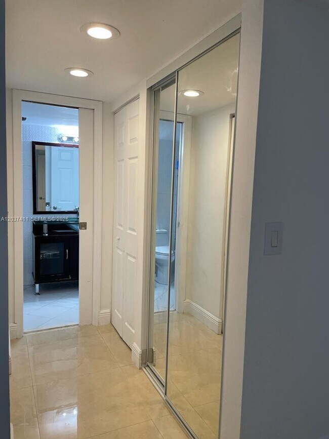 Building Photo - 8000 SW 149th Ave