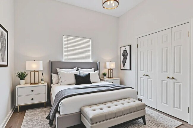 Foto del edificio - 813 W 9th St