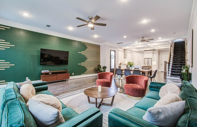 Building Photo - 5530 Kiam St