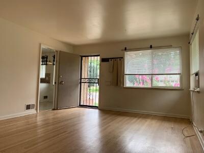 Foto del edificio - 5211 E 8th Ave