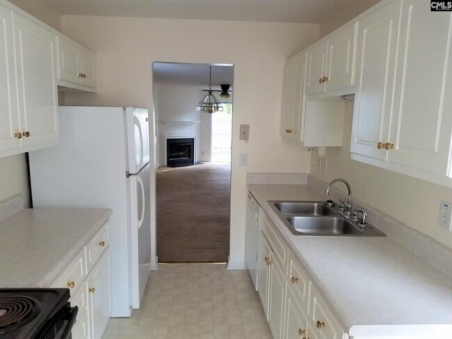 Building Photo - 201 Deer Hound Trail