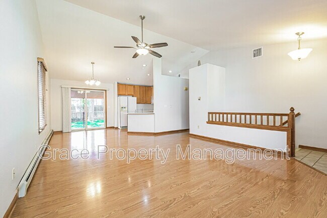 Foto del edificio - 2586 E 125th Pl