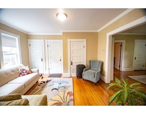 Foto del edificio - 7 Hillside Ave