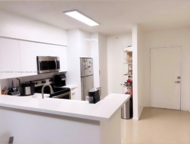 Foto del edificio - 5091 NW 7th St