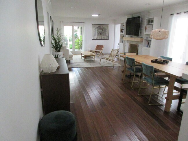 Foto del edificio - FULLY FURNISHED Home in Spanish Oaks!!